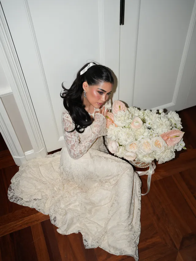 Garden Flowers client moment — Client